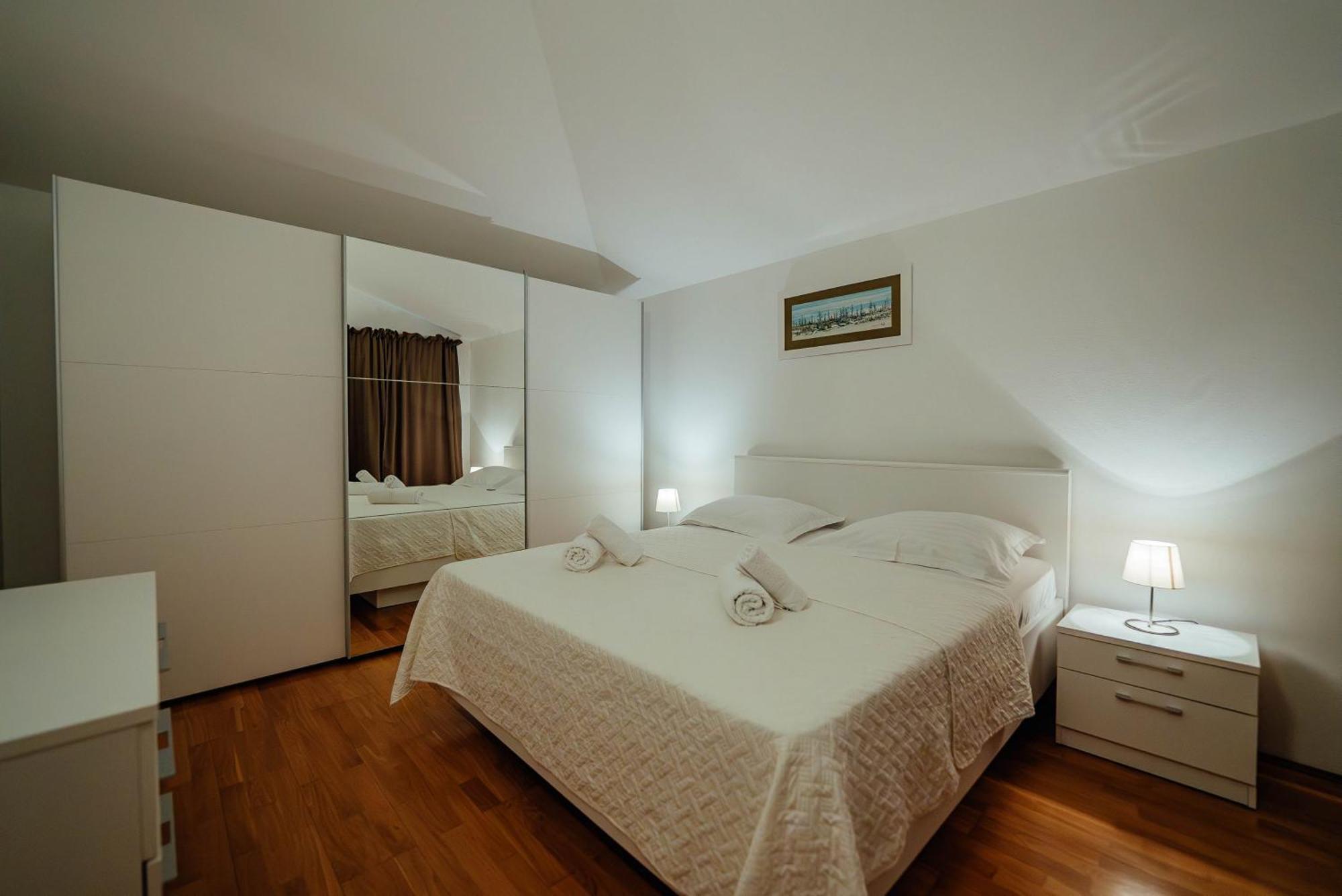 Villa Latica Donji Prolozac ภายนอก รูปภาพ