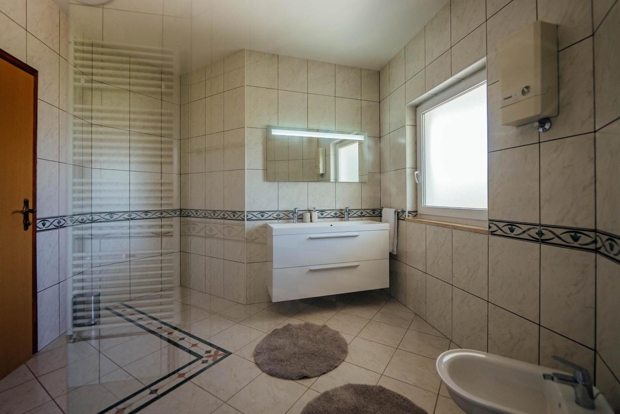 Villa Latica Donji Prolozac ภายนอก รูปภาพ