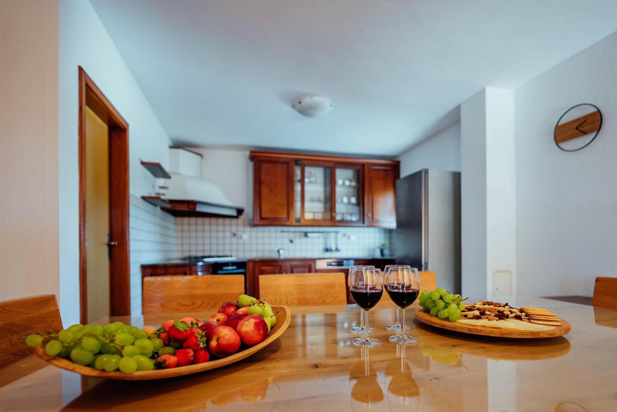 Villa Latica Donji Prolozac ภายนอก รูปภาพ