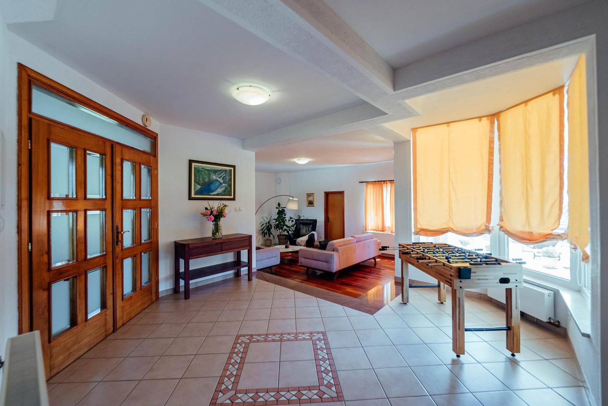 Villa Latica Donji Prolozac ภายนอก รูปภาพ